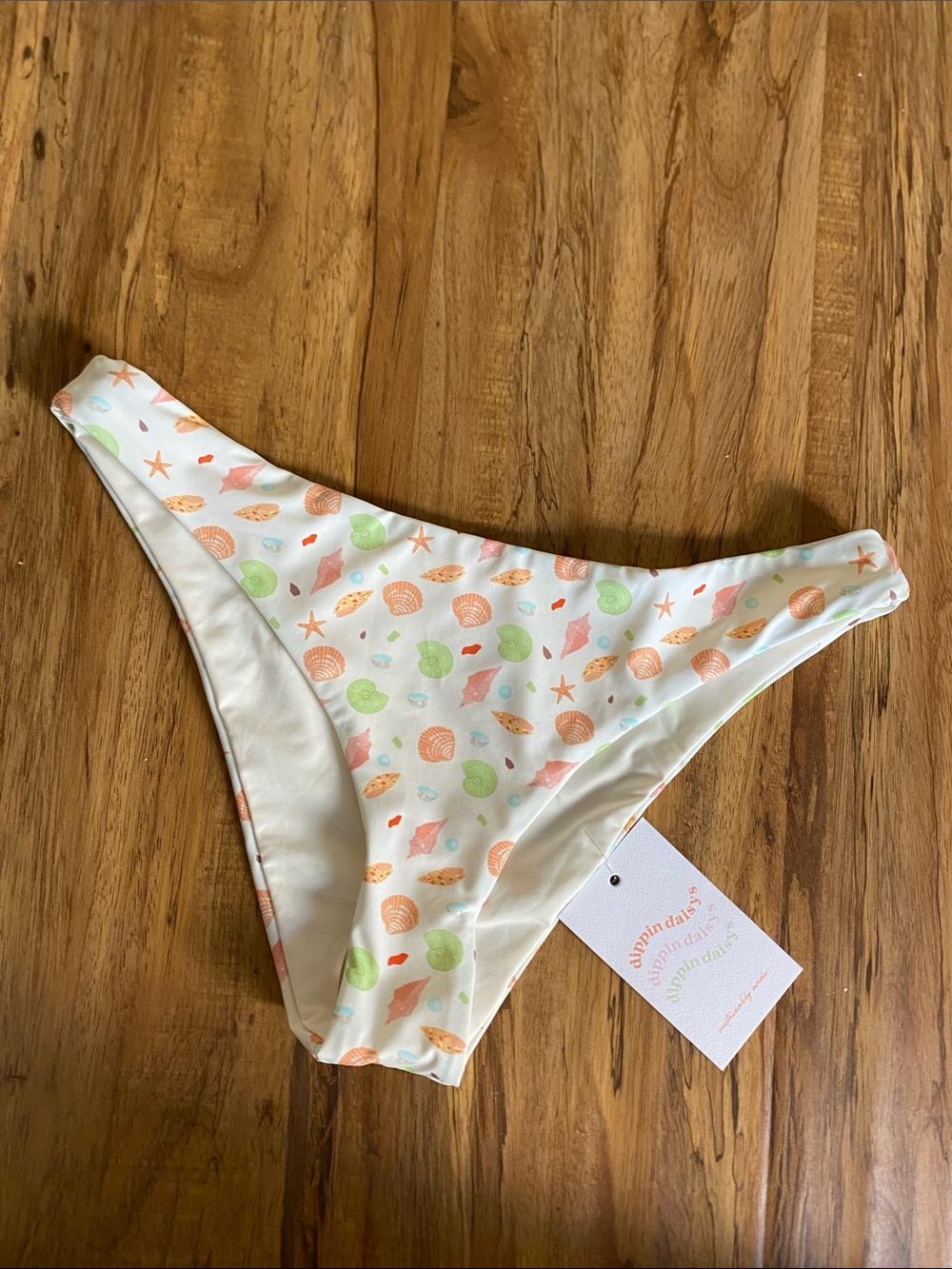 Dippin’ Daisy’s bikini underwater Garden bottom S NWT seashells